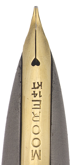 Moore 96-B Fingertip Fountain Pen (1946-50) - Hard to Find, Green w GT, Lever Filler, Fine Gold Nib (Very Nice, Restored) Moore 96-B Fingertip Fountain Pen (1946-50) - Hard to Find, Green w GT, Lever Filler, Fine Gold Nib (Very Nice, Restored)